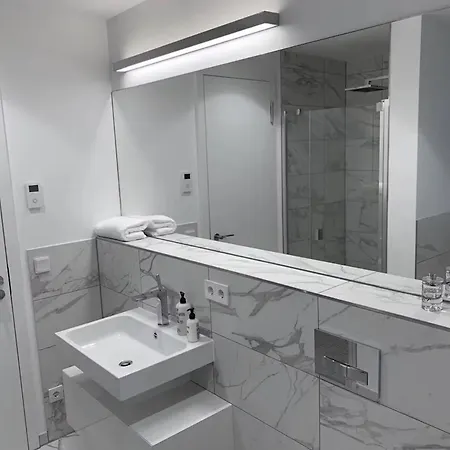 Frankfurt, Hochste Und Exklusivste 아파트 프랑크푸르트